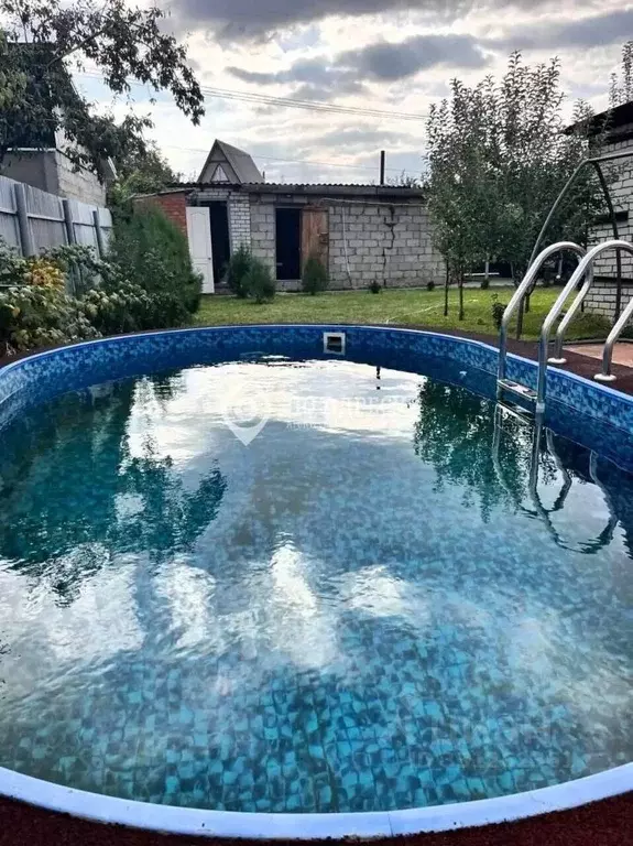 Дом в Саратовская область, Энгельс пл. Ленина (108 м) - Фото 1