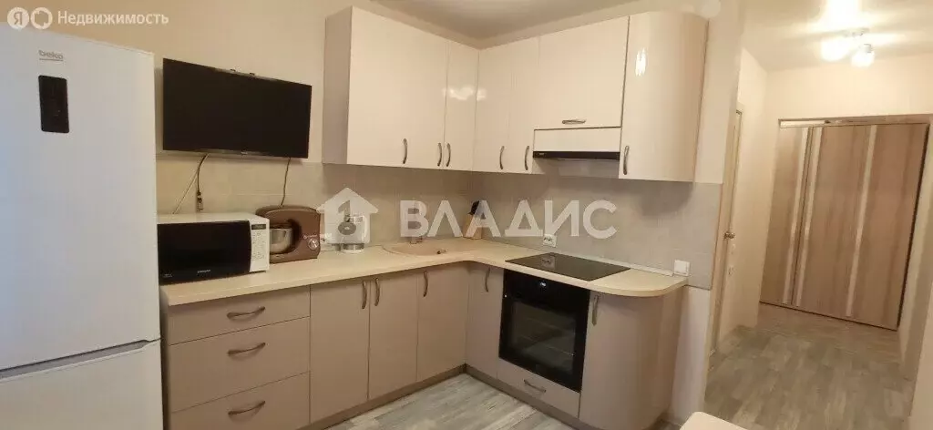 3-комнатная квартира: Нижний Новгород, улица Бориса Видяева, 15 (56 м) - Фото 1