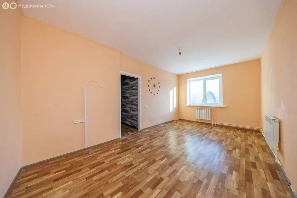 1-комнатная квартира: посёлок городского типа Белые Берега, улица ... - Фото 1