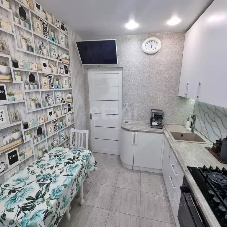 2-к кв. Коми, Усинск Молодежная ул., 3 (52.7 м) - Фото 1