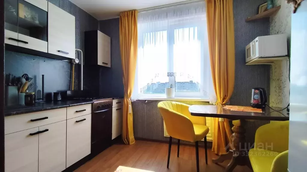 2-к кв. Чувашия, Чебоксары Юго-Западный бул., 3 (52.0 м) - Фото 1