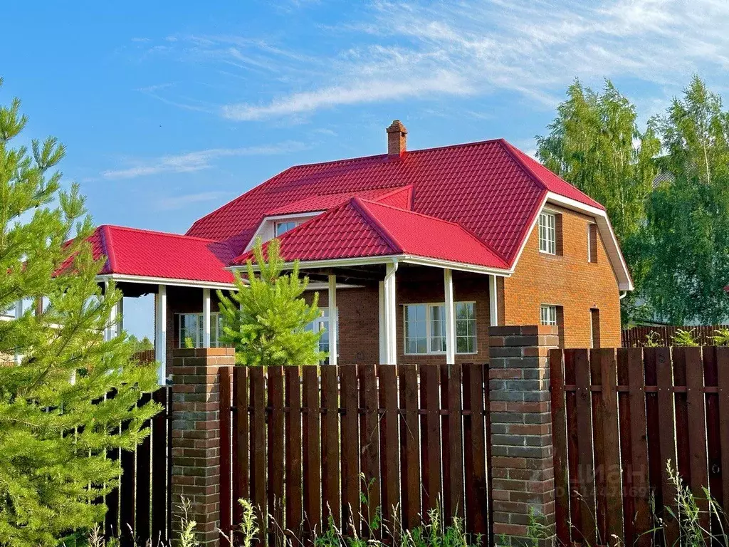 Коттедж в Пермский край, д. Жебреи ул. Ветеранов, 8А (300 м) - Фото 0