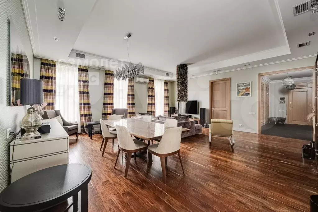 2-к. квартира, 130 м, 2/4 эт. - Фото 1