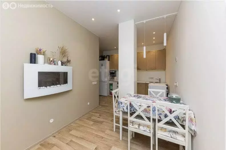 3-комнатная квартира: Челябинск, улица Бейвеля, 6 (58.6 м) - Фото 1