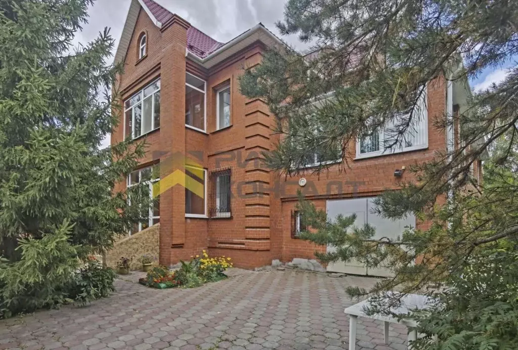 Коттедж в Омская область, Омск ул. 7-я Любинская, 24 (385 м) - Фото 1