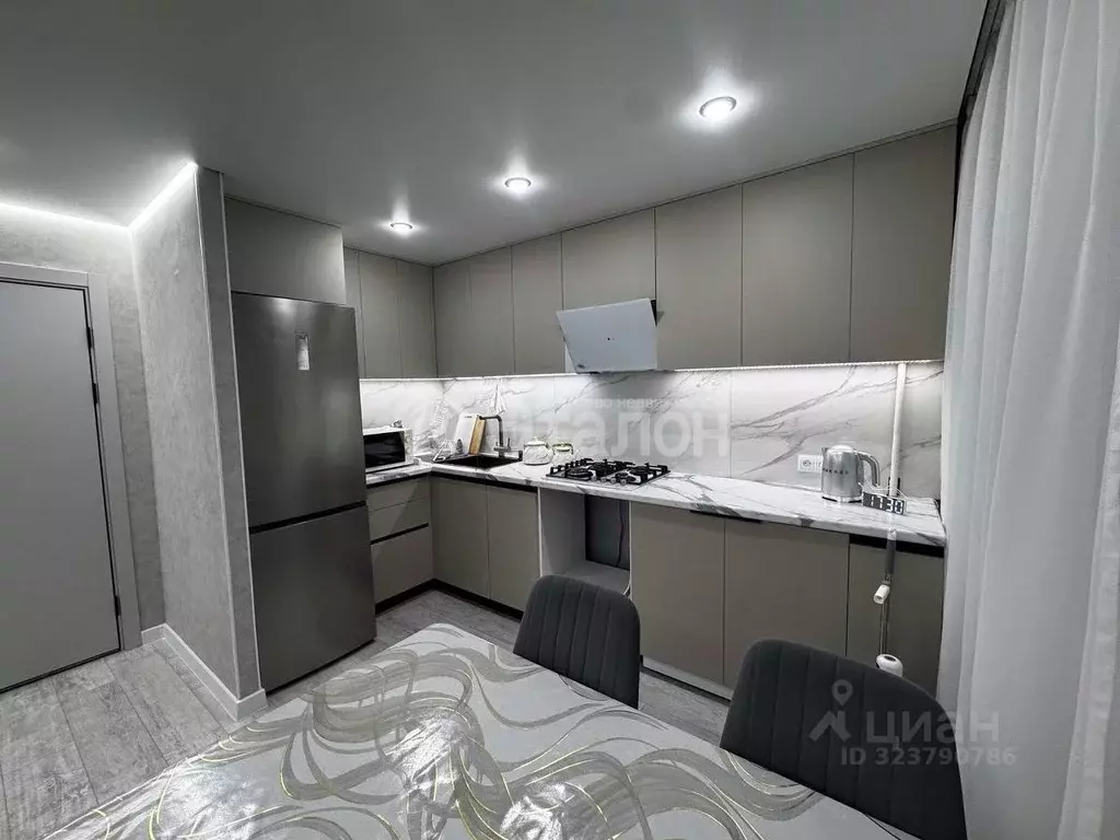 2-к кв. Волгоградская область, Волжский ул. Пушкина, 102 (43.5 м) - Фото 1