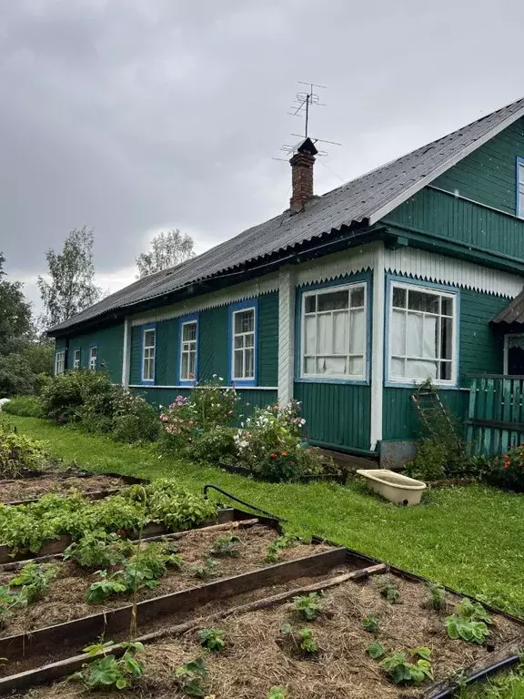 Дом в Псковская область, Великолукский район, Шелковская волость, д. ... - Фото 1