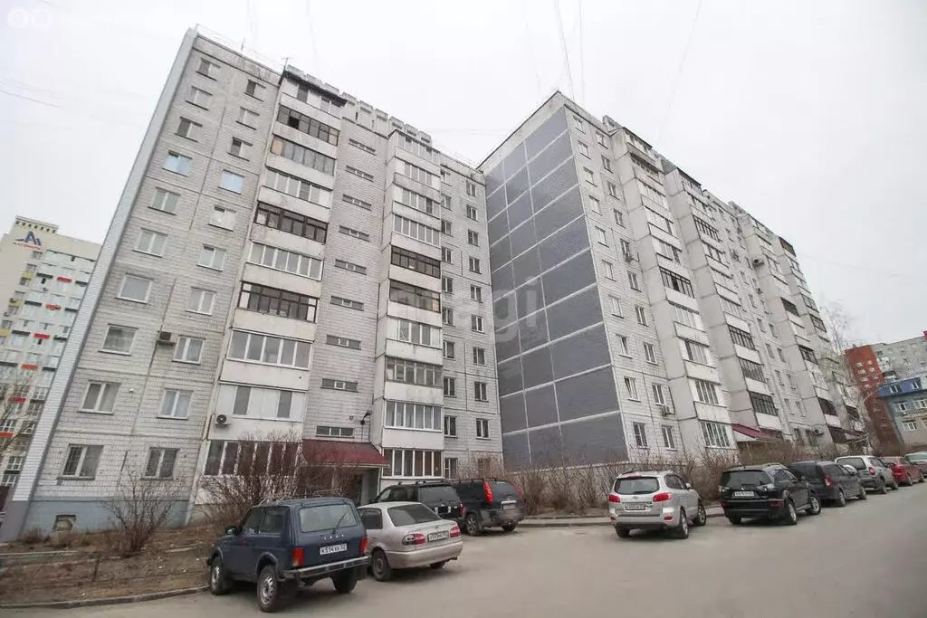 3-комнатная квартира: Барнаул, переулок Ядринцева, 72 (70 м) - Фото 0