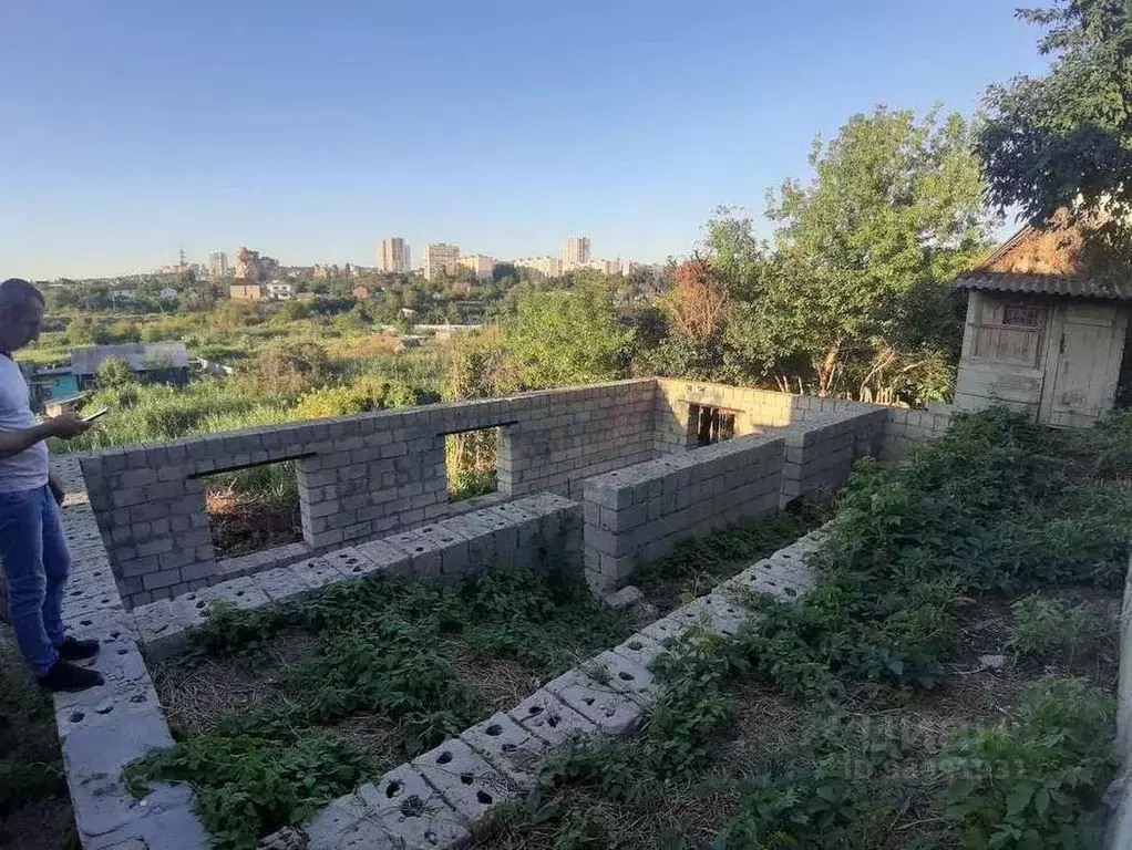 Дом в Волгоградская область, Волгоград ул. Семенова-Тян-Шанского, ... - Фото 1