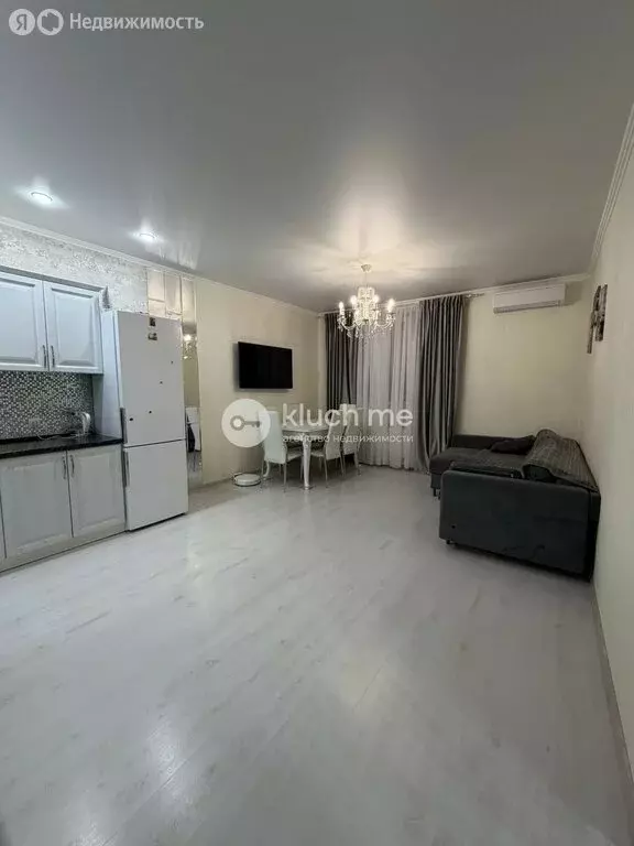 3-комнатная квартира: Казань, улица Профессора Камая, 8А (75 м) - Фото 1