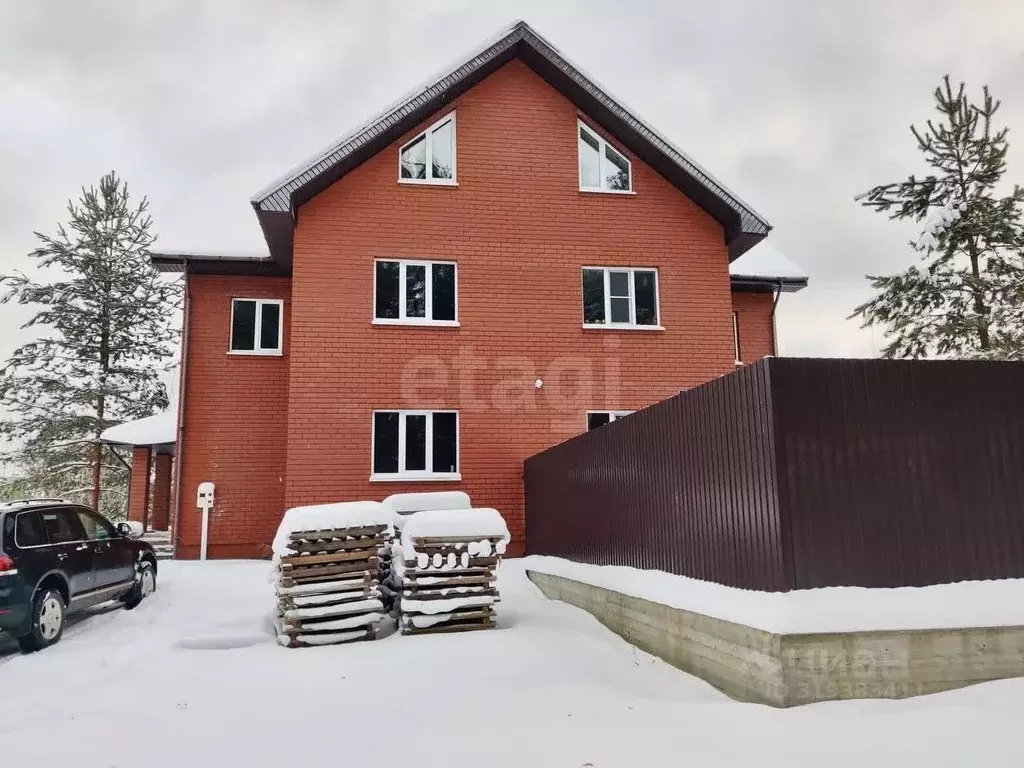 Таунхаус в Коми, Сыктывкар городской округ, Верхняя Максаковка пгт ул. ... - Фото 1