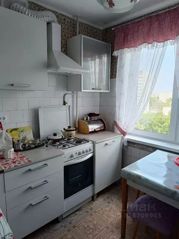 4-к кв. Москва Булатниковская ул., 4К1 (63.0 м) - Фото 0