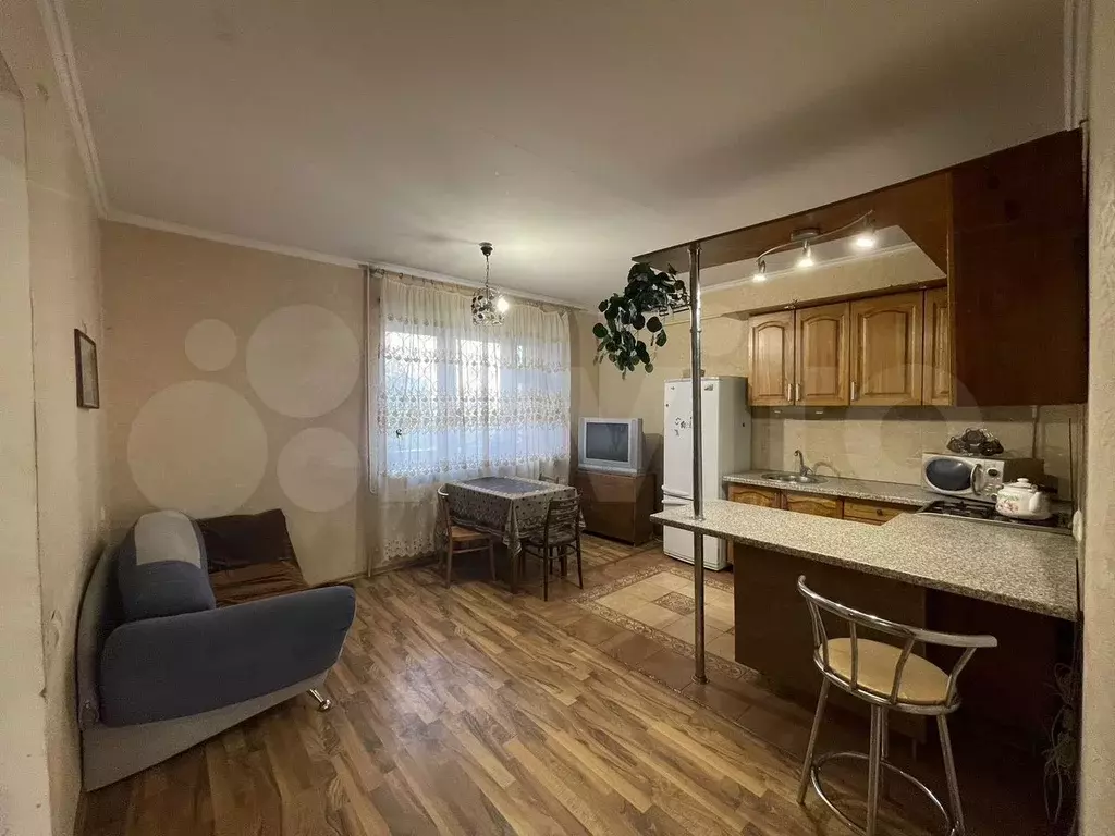 2-к. квартира, 70 м, 1/5 эт. - Фото 1
