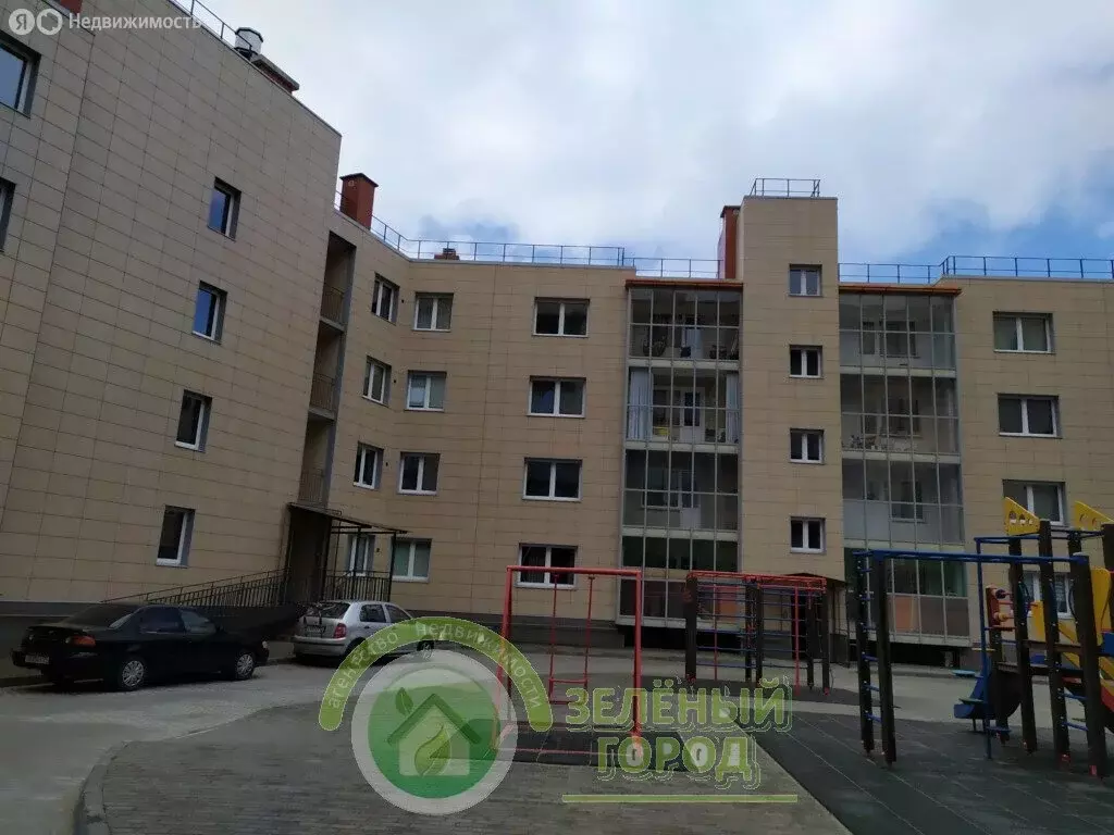 3-комнатная квартира: Светлогорск, Дачная улица, 4 (70 м) - Фото 1