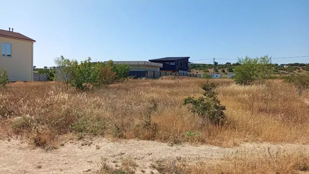 Участок в Севастополь ул. 2-я Линия (4.0 сот.) - Фото 0