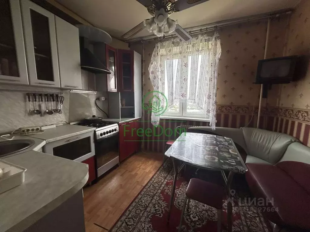 3-к кв. Белгородская область, Белгород ул. 5 Августа, 27к2 (72.0 м) - Фото 0