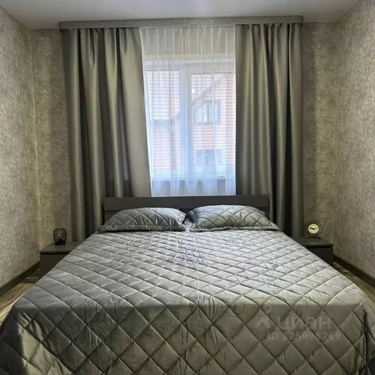 Дом в Алтай, Майминский район, с. Кызыл-Озек Советская ул., 33А (30 м) - Фото 1