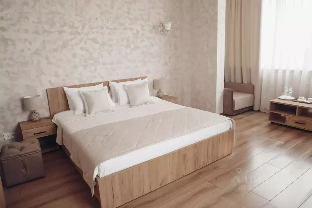 Комната Крым, Ленинский район, Семисотское с/пос, с. Каменское пер. ... - Фото 1