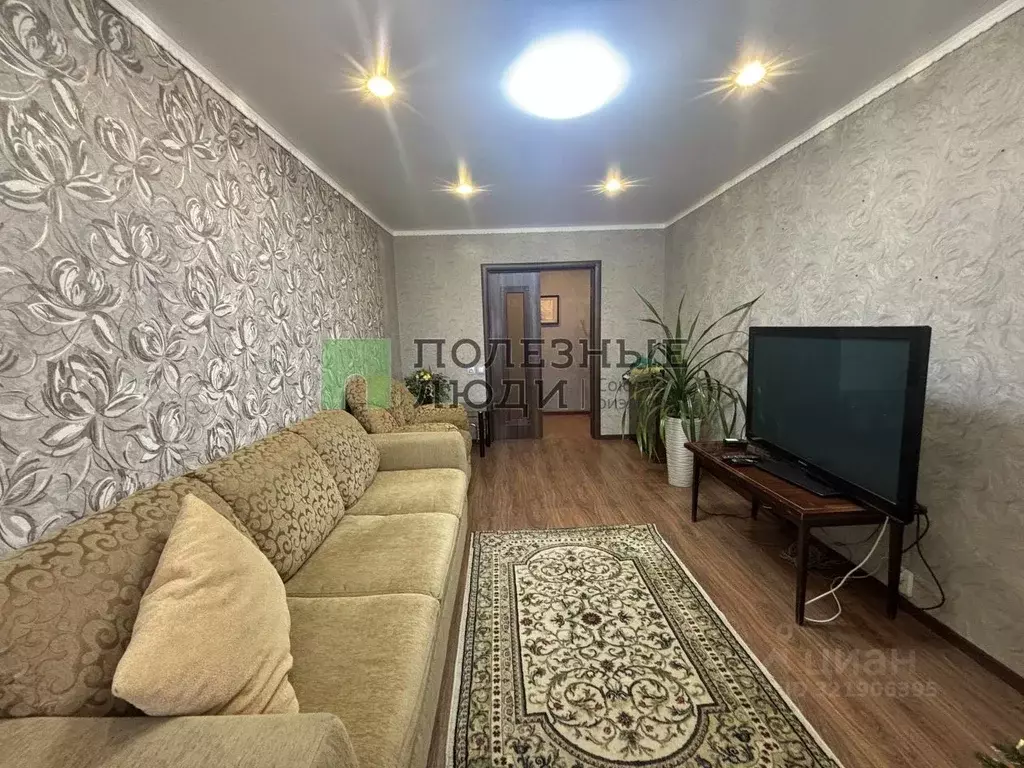 3-к кв. Самарская область, Сызрань просп. Гагарина, 71 (63.0 м) - Фото 2