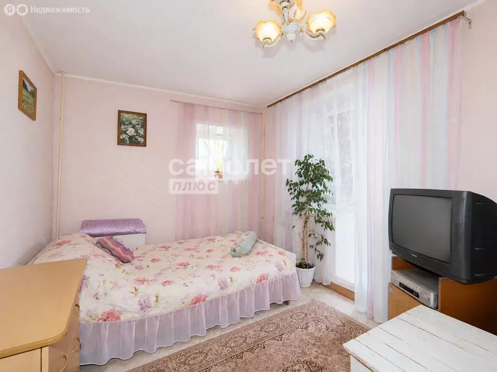 3-комнатная квартира: Кемерово, Томская улица, 5А (64.9 м) - Фото 1