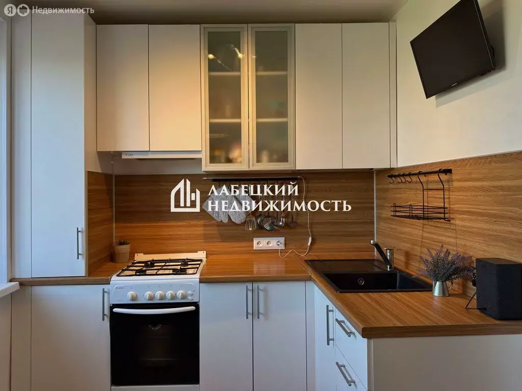 2-комнатная квартира: Петергоф, Чебышёвская улица, 4к1 (54.4 м) - Фото 0
