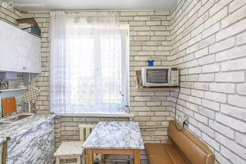 3-комнатная квартира: Севастополь, проспект Октябрьской Революции, 67 ... - Фото 1