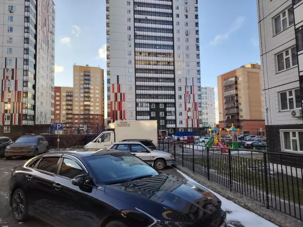 1-к кв. Красноярский край, Красноярск ул. Апрельская, 5Б (42.8 м) - Фото 2