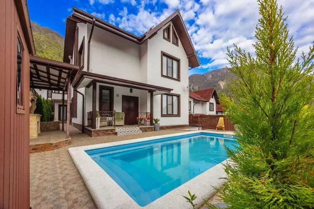 Дом в Краснодарский край, Сочи Красная Поляна пгт, ул. Дворцовая, 50 ... - Фото 1