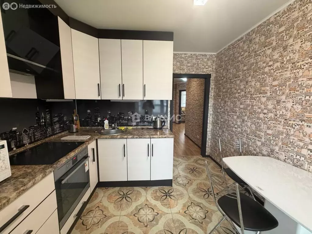 2-комнатная квартира: Белгород, Вокзальная улица, 26А (77 м) - Фото 2