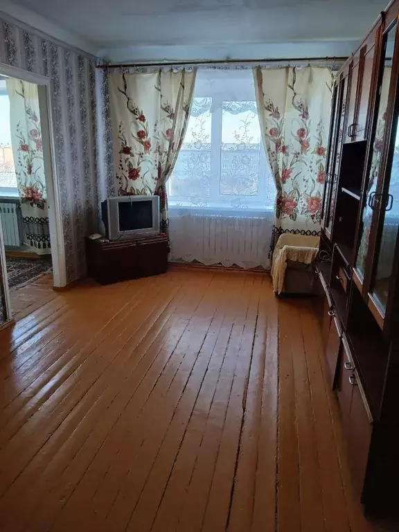 Продаётся 4-к квартира, 62 м - Фото 1