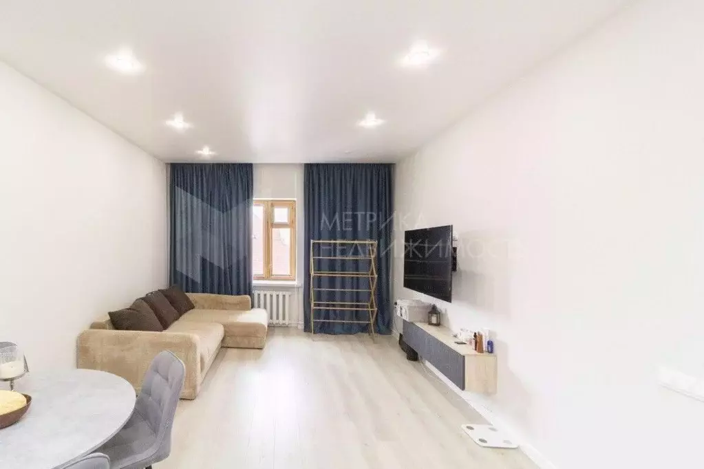 Студия Тюменская область, Тюмень ул. Семакова, 21 (38.0 м) - Фото 0