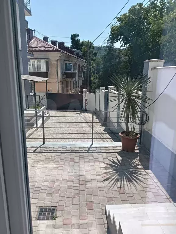 1-к. квартира, 50 м, 1/2 эт. - Фото 1