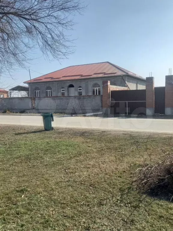 Дом 381 м на участке 8 сот. - Фото 0