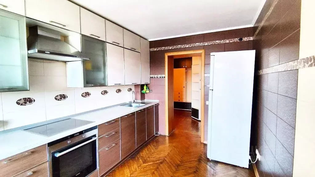 4-к кв. Чувашия, Чебоксары ул. Ленинского Комсомола, 50 (164.0 м) - Фото 1