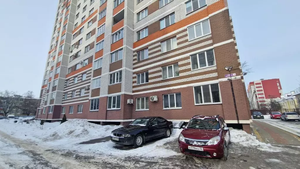 1-к кв. Брянская область, Брянск ул. Энгельса, 3 (36.9 м) - Фото 2