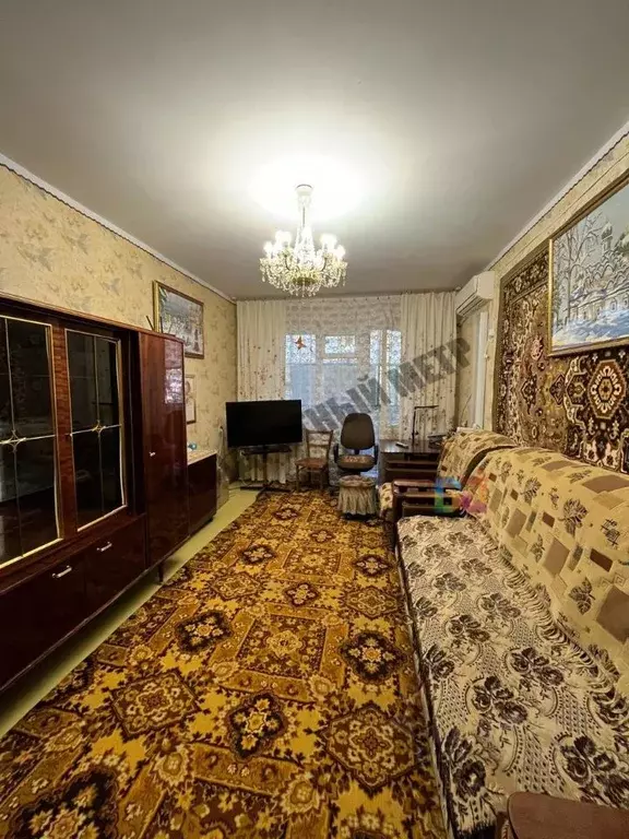 3-к кв. Калмыкия, Элиста 6-й мкр, 3 (62.0 м) - Фото 1