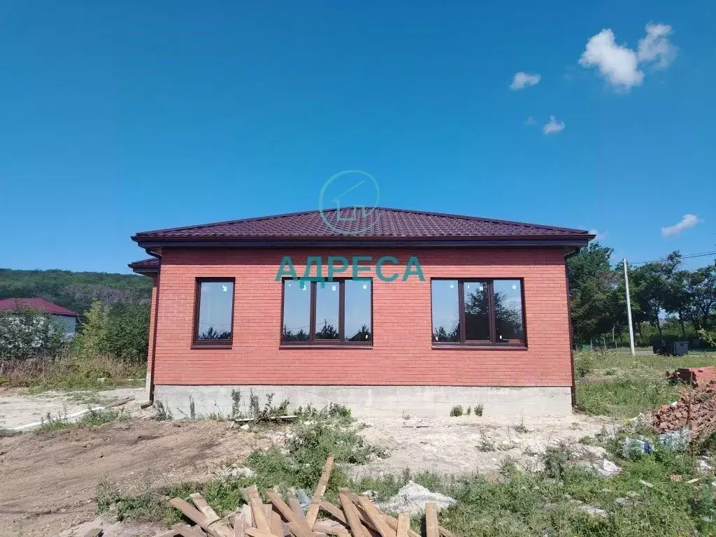 Дом в Белгородская область, Новооскольский муниципальный округ, с. ... - Фото 1