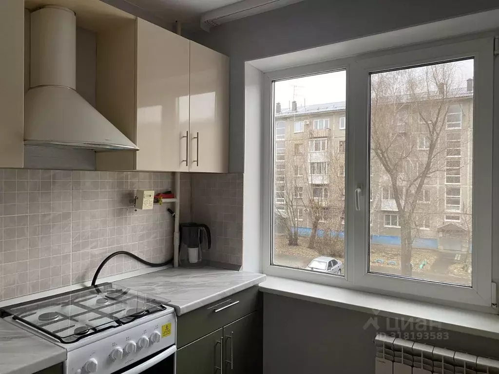 3-к кв. Омская область, Омск Городок Нефтяников мкр, ул. ... - Фото 1