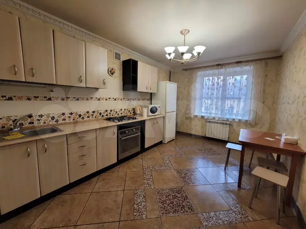 3-к. квартира, 87 м, 3/9 эт. - Фото 0