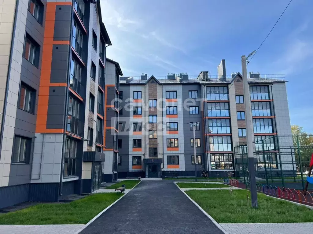 1-к кв. Башкортостан, Мелеуз ул. Шлычкова, 1А (51.7 м) - Фото 1