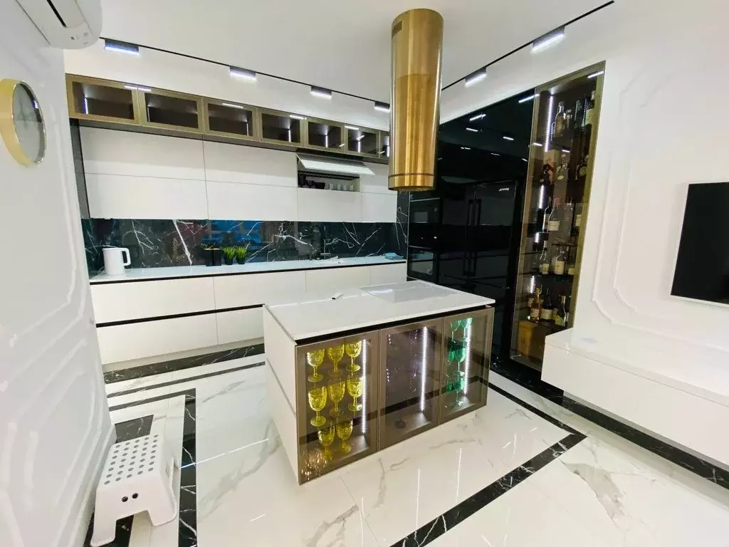 3-к кв. Москва Олонецкая ул., 4 (113.9 м) - Фото 1