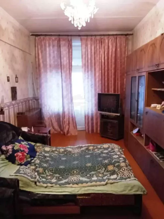 Продается комната в 3-комнатной квартире - Фото 0