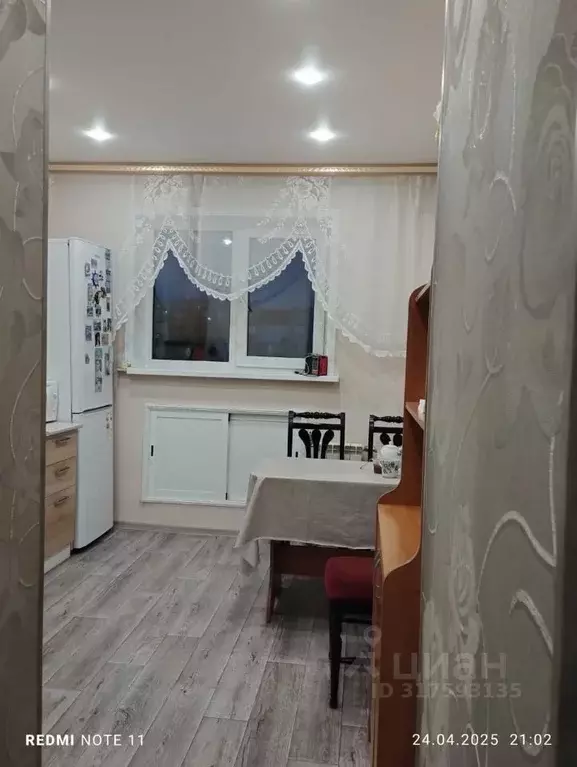 2-к кв. Кемеровская область, Прокопьевск ул. Есенина, 24 (52.9 м) - Фото 0