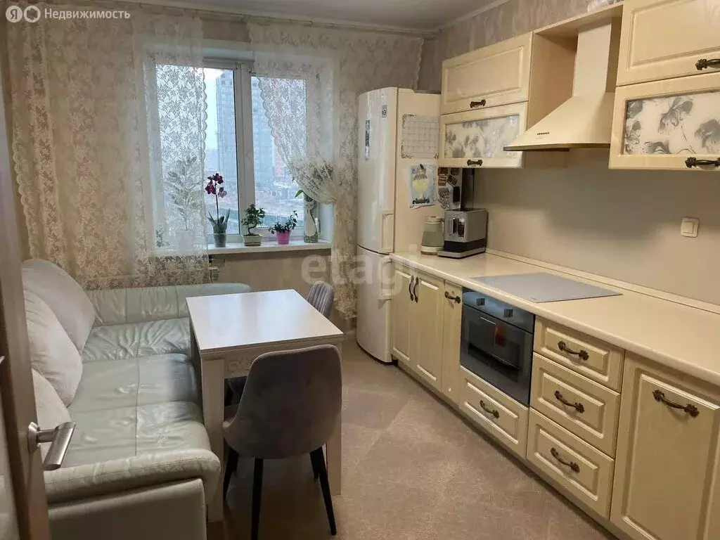 2-комнатная квартира: Хабаровск, улица А.А. Вахова, 8 (70 м) - Фото 1