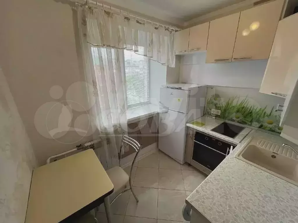 2-к. квартира, 42 м, 5/5 эт. - Фото 0