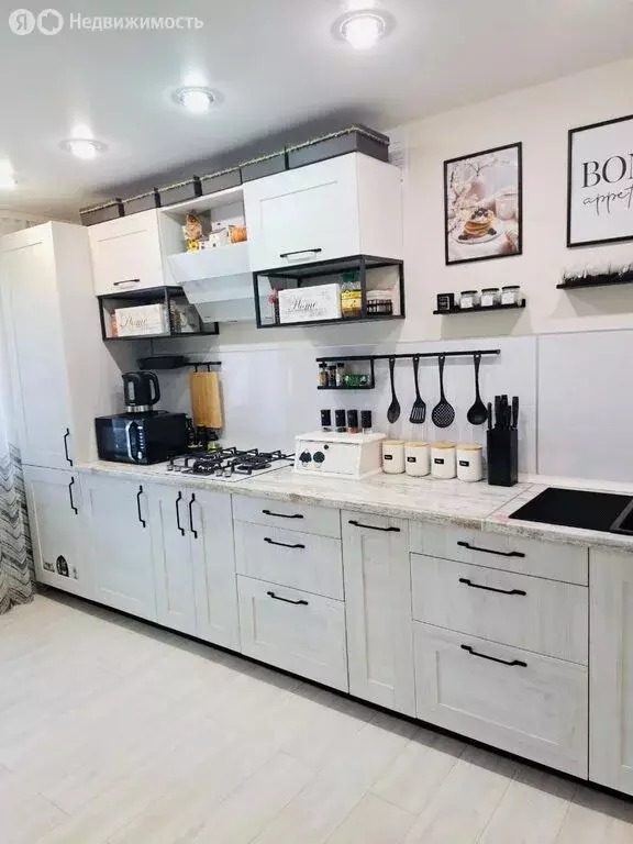 3-комнатная квартира: Смоленск, улица Рыленкова, 38А (93 м) - Фото 0
