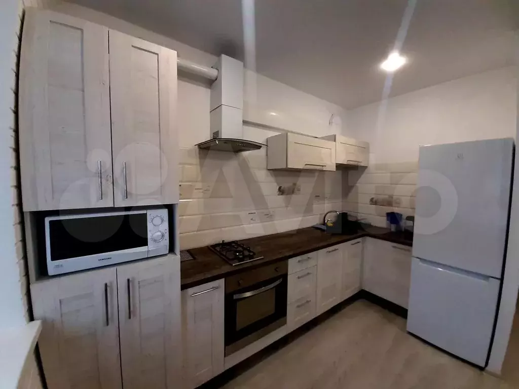 1-к. квартира, 42 м, 3/3 эт. - Фото 0