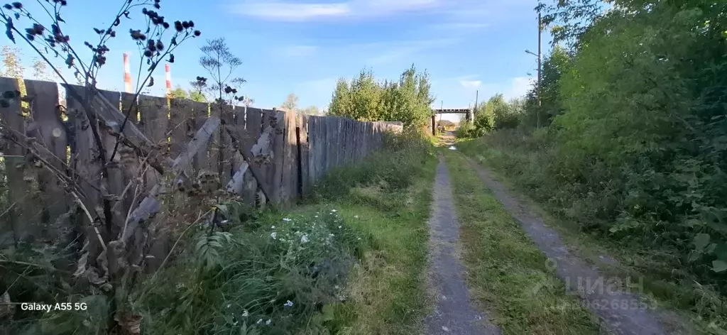 Участок в Свердловская область, Каменск-Уральский пос. Красная Звезда, ... - Фото 0