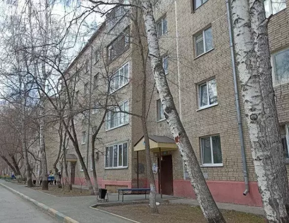 3-комнатная квартира: Тюмень, улица Ватутина, 28 (58.8 м) - Фото 2