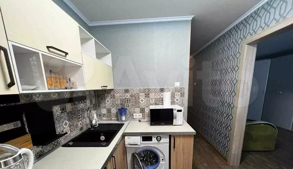 1-к. квартира, 39 м, 1/9 эт. - Фото 1